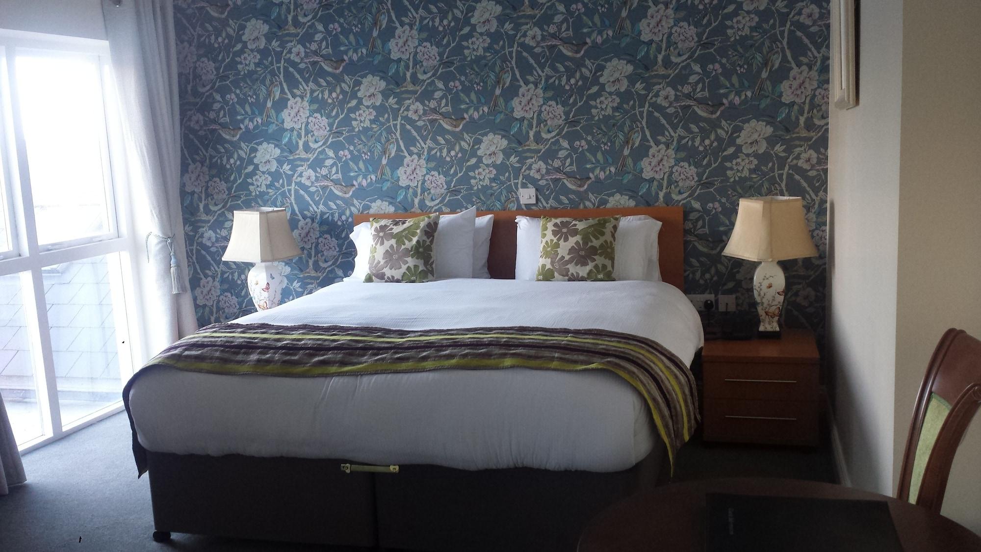 The Beara Coast Hotel Castletownbere Exterior photo