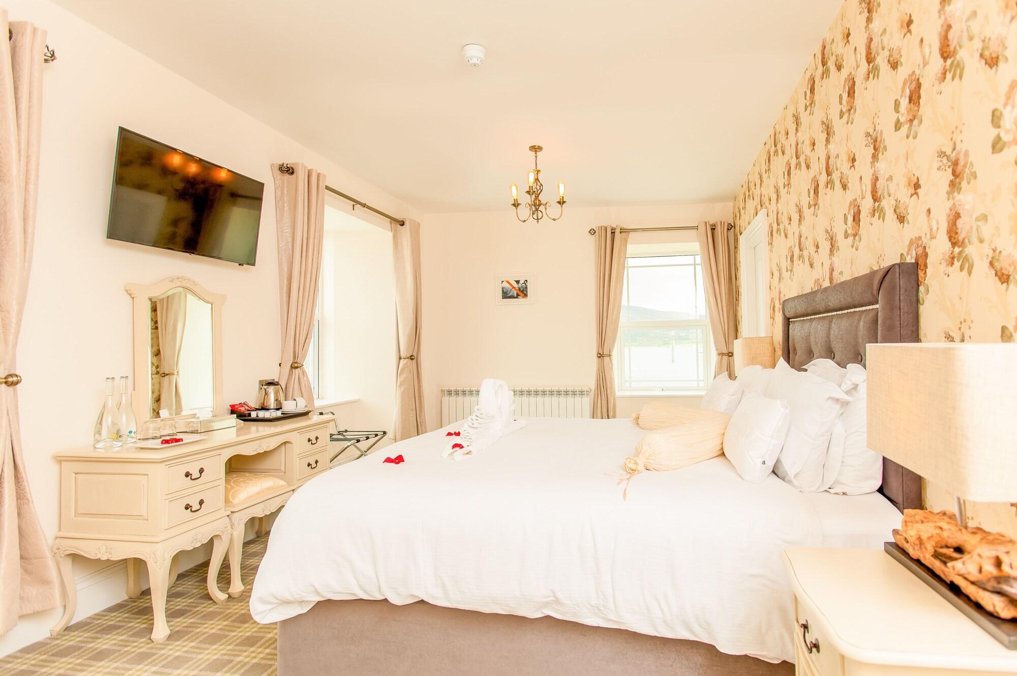 The Beara Coast Hotel Castletownbere Exterior photo
